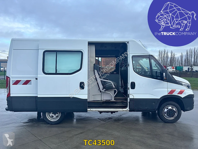Iveco 35C15V12 Double cab 7 places Transporter