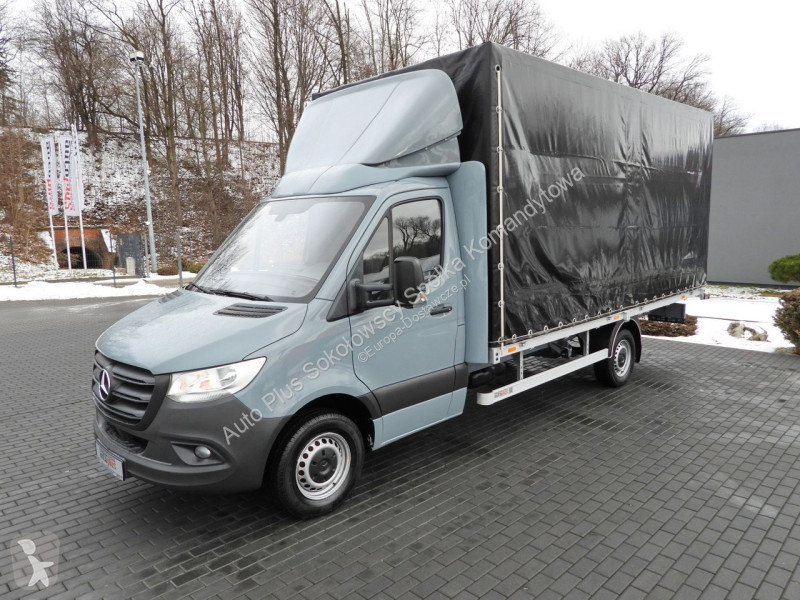 عربة نفعية Mercedes 23ASTER
