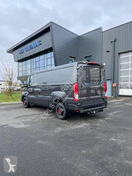عربة نفعية Iveco