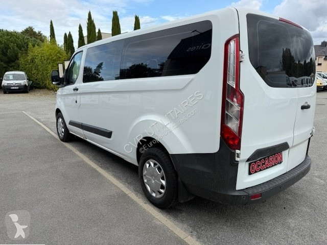 Véhicule utilitaire Ford TRANSIT CUSTOM KOMBI...