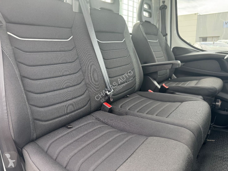 Véhicule utilitaire Iveco 35C18 A8 180CV 3L JPM...
