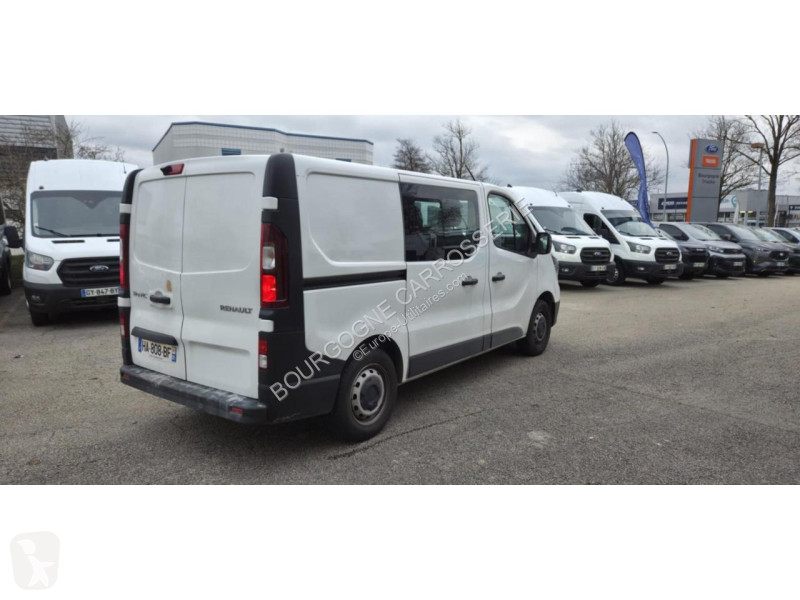 Véhicule utilitaire Renault TRAFIC L1H1 3000 Kg...