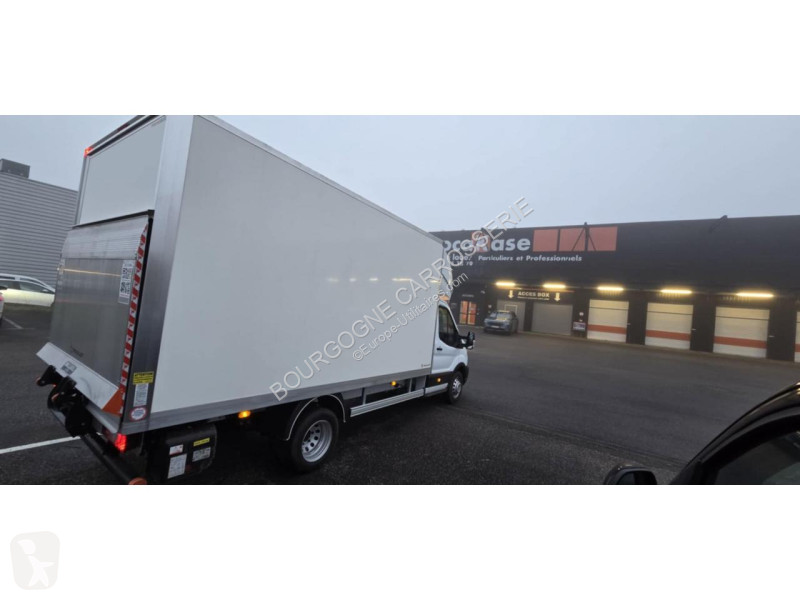 Véhicule utilitaire Ford TRANSIT 350 L4 2.0...