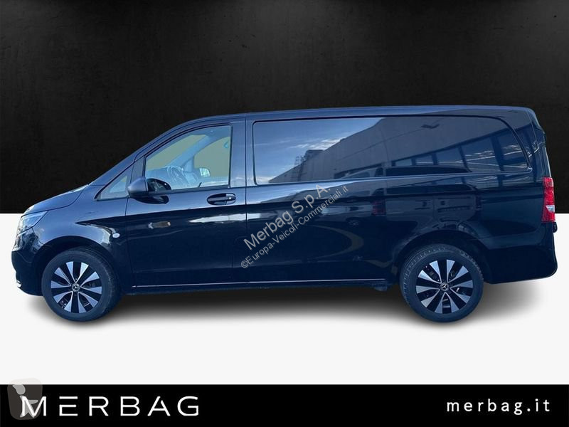 Veicolo commerciale Mercedes 114 Furgone Long