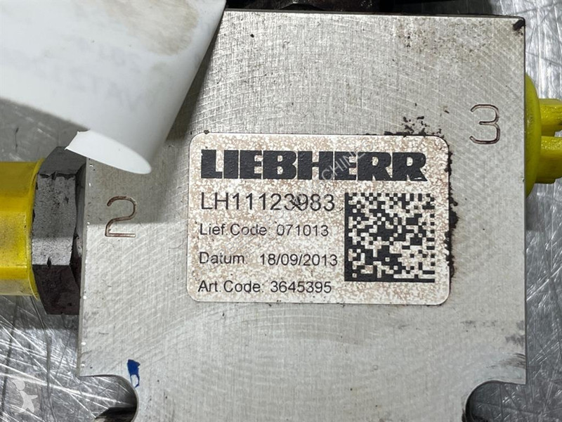 Коммерческий автомобиль Liebherr...