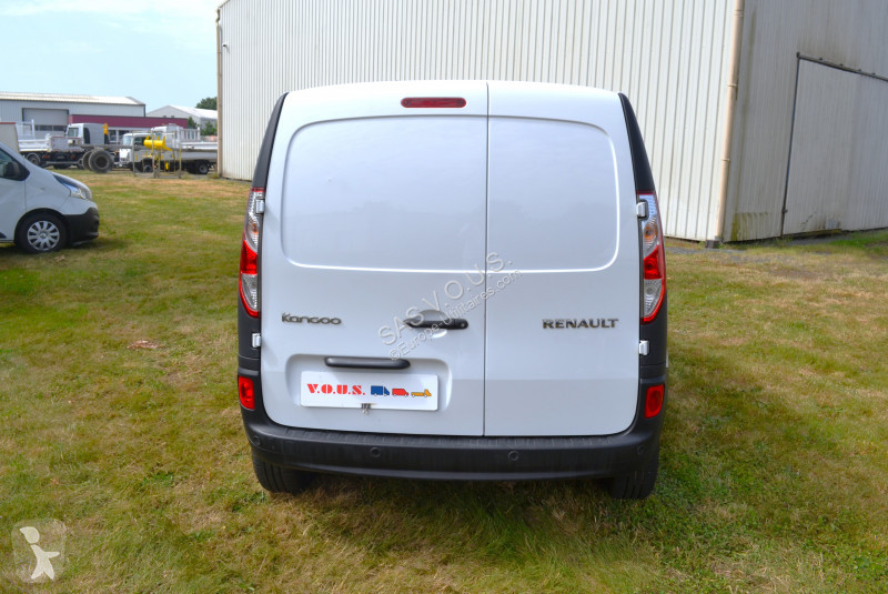 Véhicule utilitaire Renault RENAULT KANGOO II...