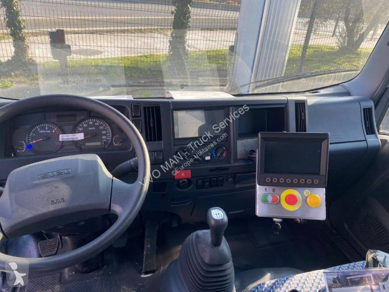 Furgoneta Isuzu
