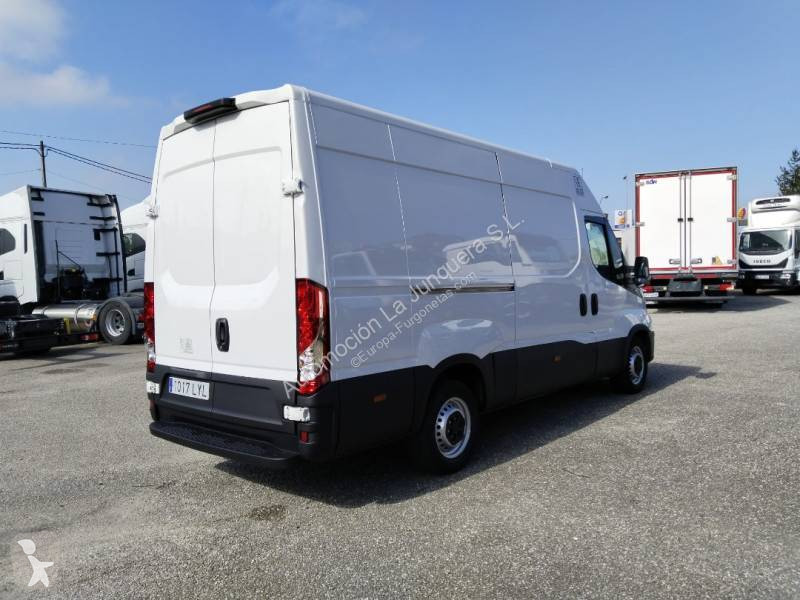 عربة نفعية Iveco