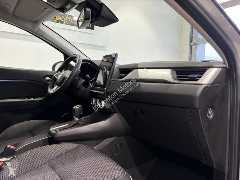 Samochód dostawczy Renault (2) techno E-Tech...