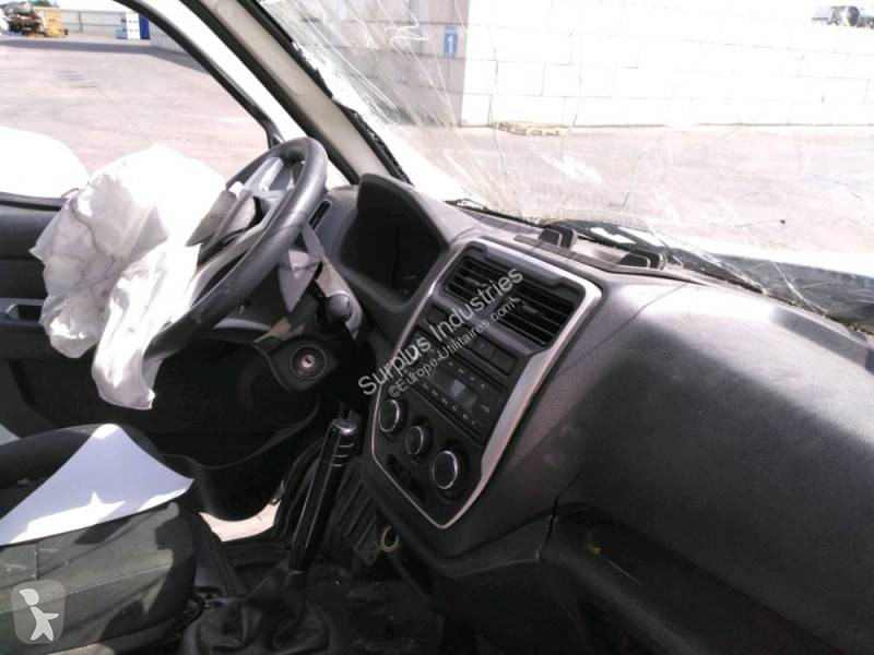 Véhicule utilitaire Piaggio