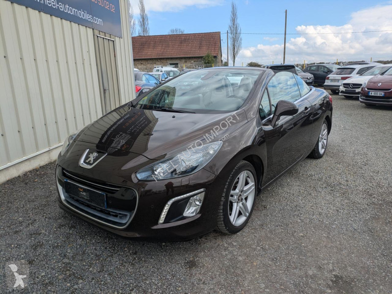 Véhicule utilitaire Peugeot 308 CC 2.0 HDI...