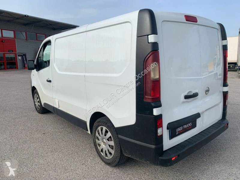 Véhicule utilitaire Nissan