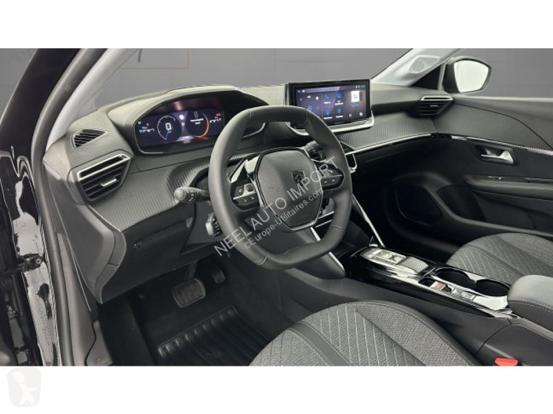 Véhicule utilitaire Peugeot 208 II  1.2i Hybrid...