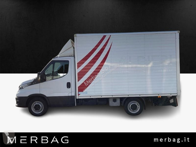 Furgoneta Iveco 35 S18H3.0 3000 cab. HD