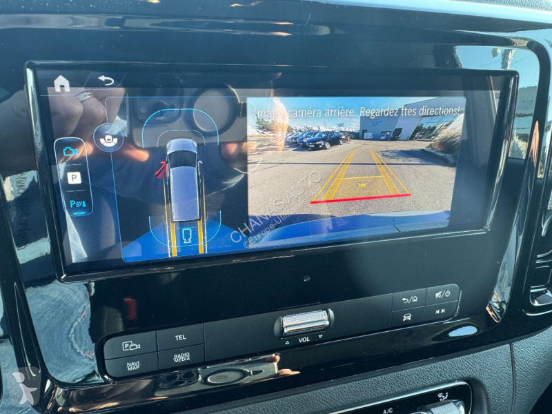 عربة نفعية Mercedes SELECT 9G-TRONIC