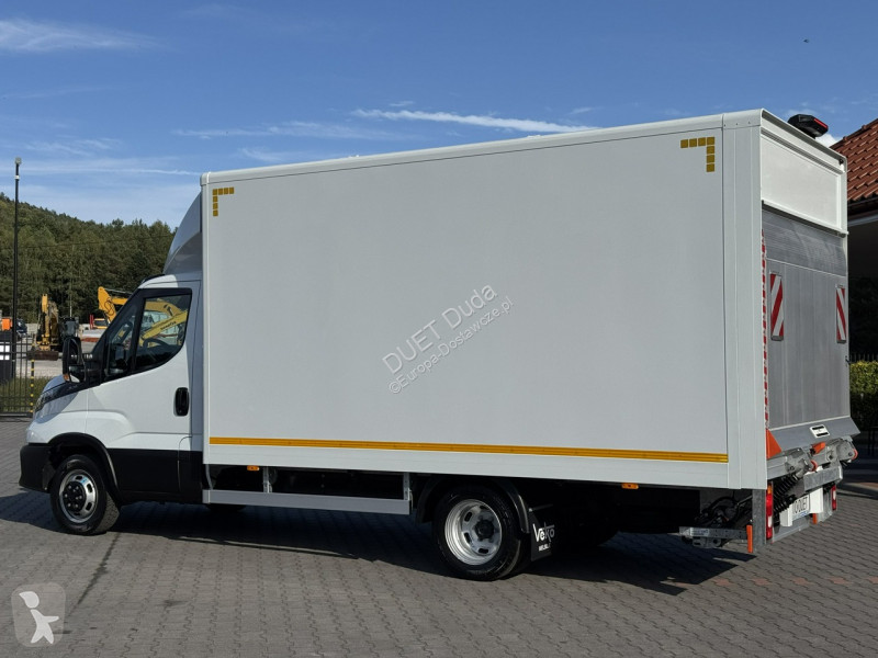Furgoneta Iveco 35C14