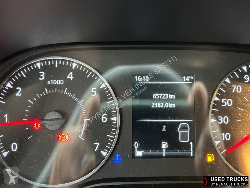 عربة نفعية Renault