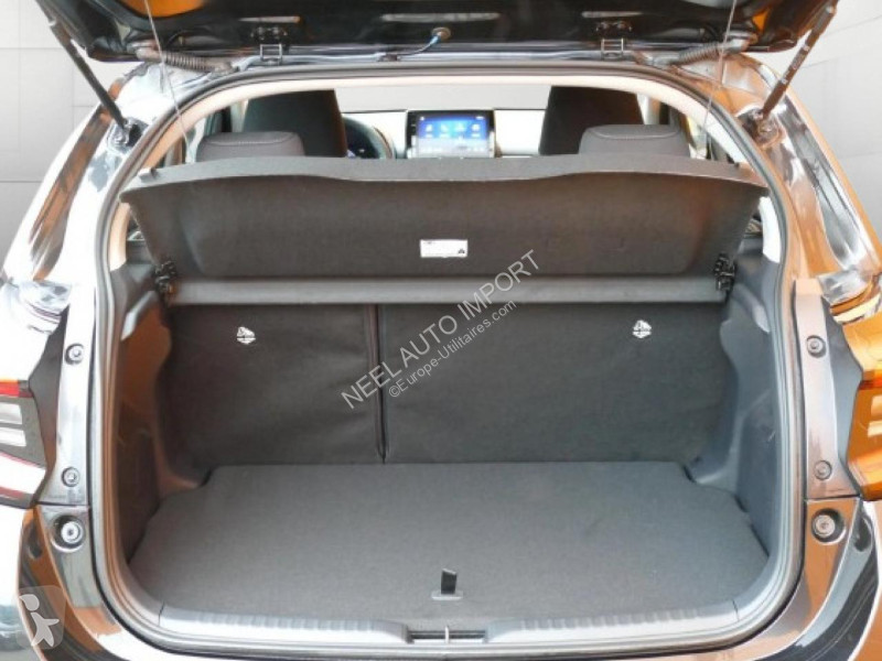 Véhicule utilitaire Toyota YARIS IV Hybrid 116h...