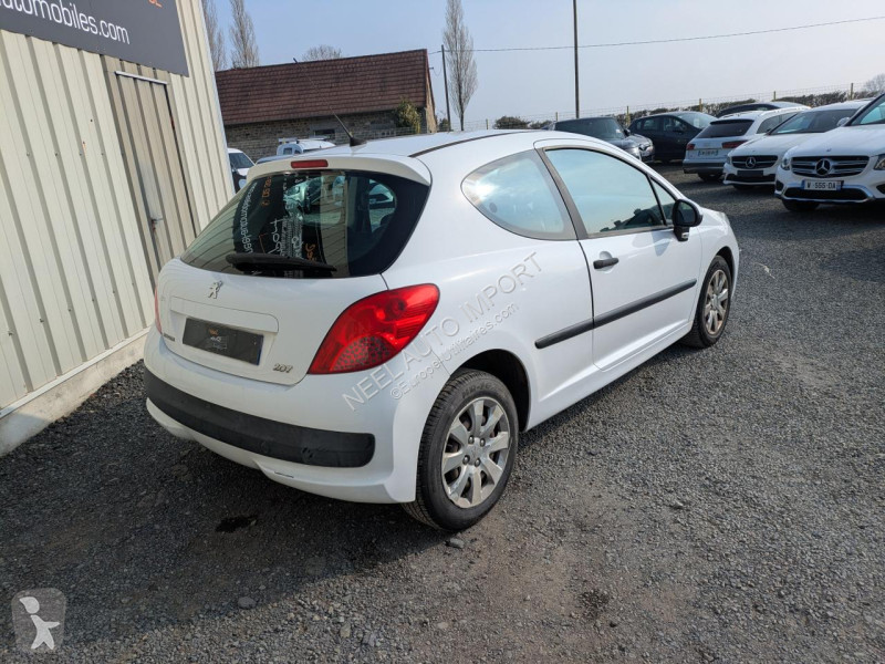 عربة نفعية Peugeot 207 1.6 HDI 90CH BVM5 3P