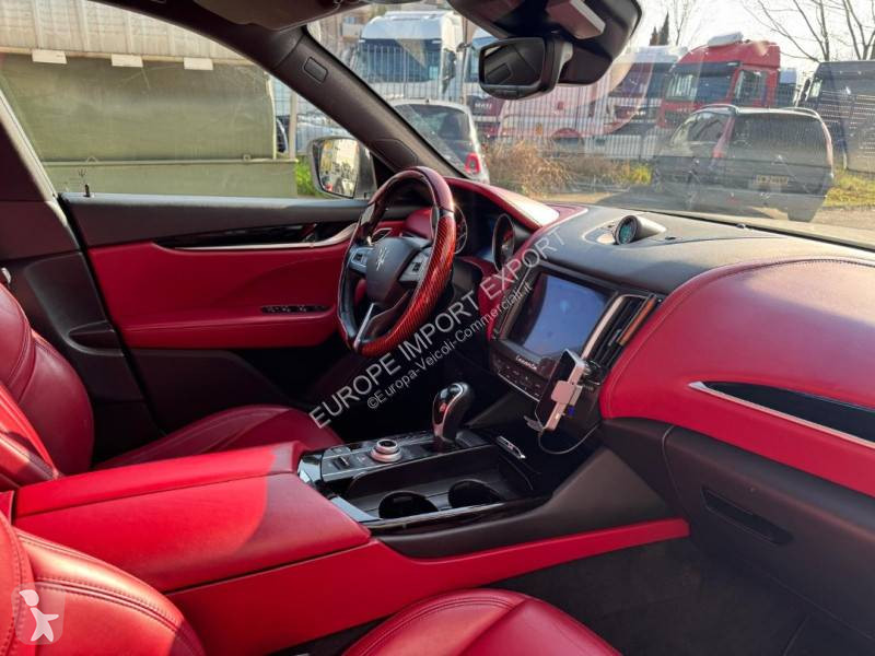 عربة نفعية Maserati