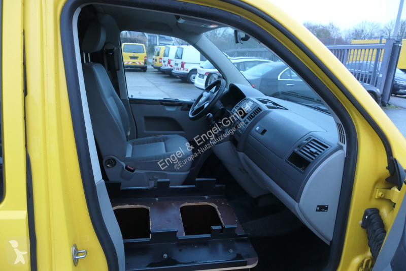 Véhicule utilitaire Volkswagen T5 Transporter...