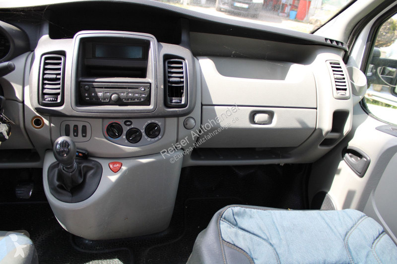 عربة نفعية Renault TRAFIC 2.0 DCI 115 Fahrgestell