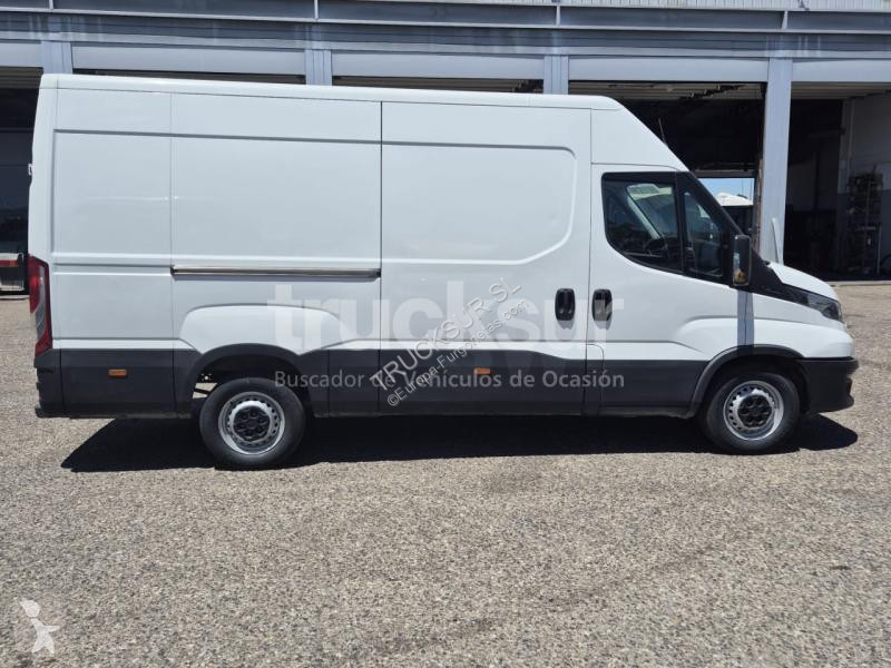 Furgoneta Iveco  DAILY 35S16 12M3
