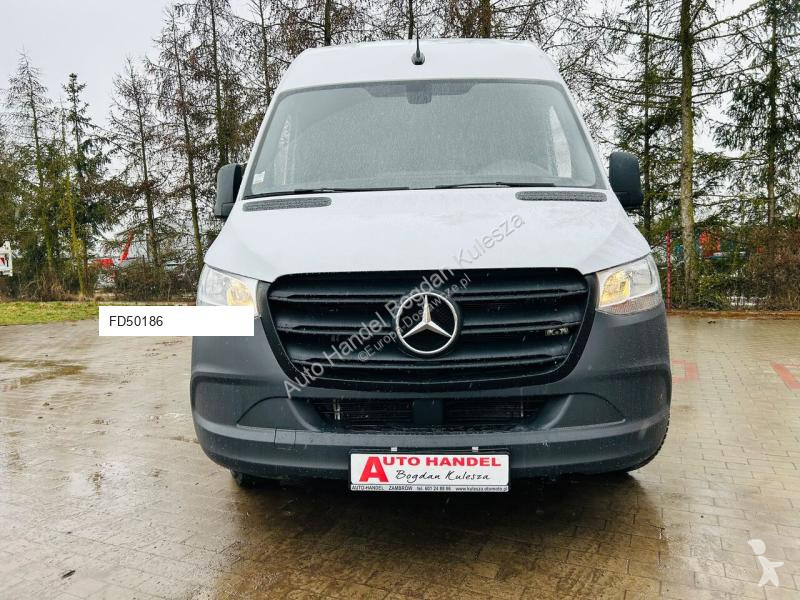 Furgoneta Mercedes