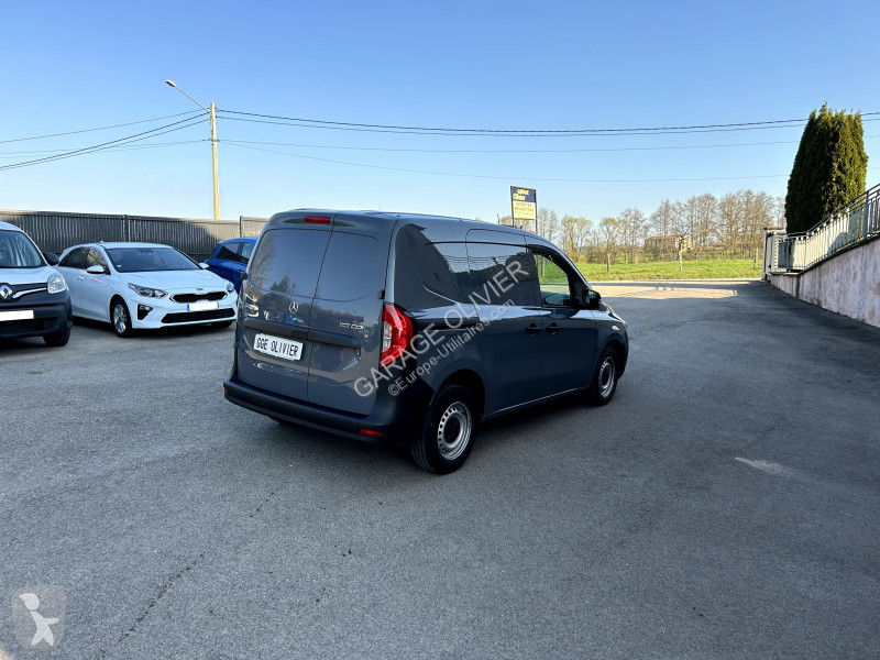 Véhicule utilitaire Mercedes Long 110 1.5 CDI...