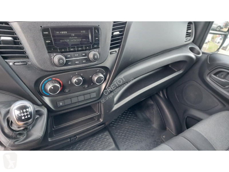 Véhicule utilitaire Iveco DAILY 35 C 16 3L E6