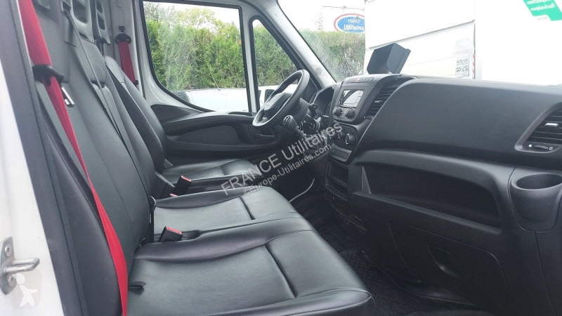 Véhicule utilitaire Iveco DAILY BENNE ACIER JPM...