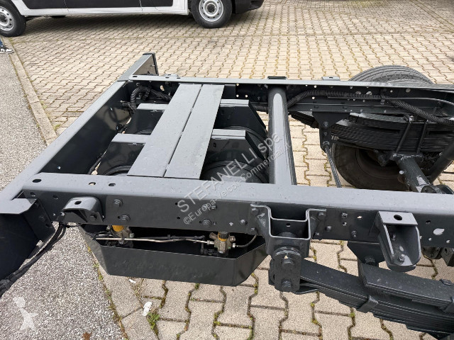 Véhicule utilitaire Iveco DAILY 35C14N A TELAIO
