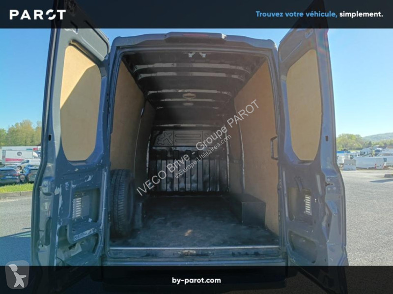 Véhicule utilitaire Iveco 35S14A8 V12 Hi-Matic