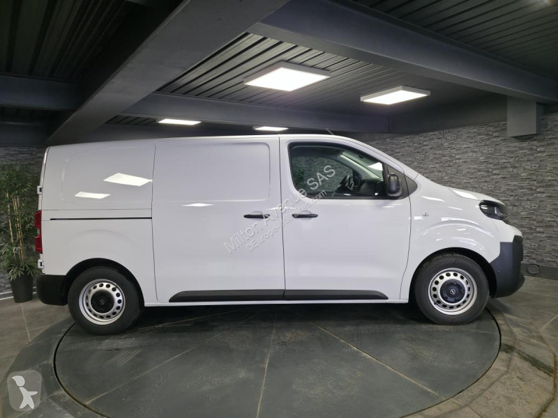 Véhicule utilitaire Opel VIVARO M 2.0 BlueHDi -...