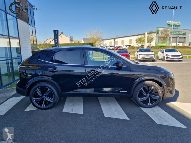 عربة نفعية Nissan QASHQAI