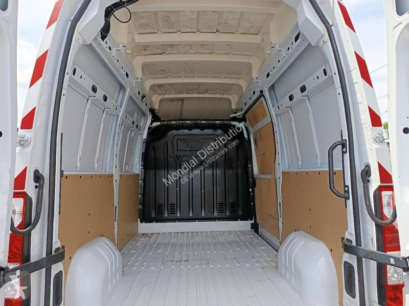 Furgoneta Renault L3H2 DCI 135 grand confort