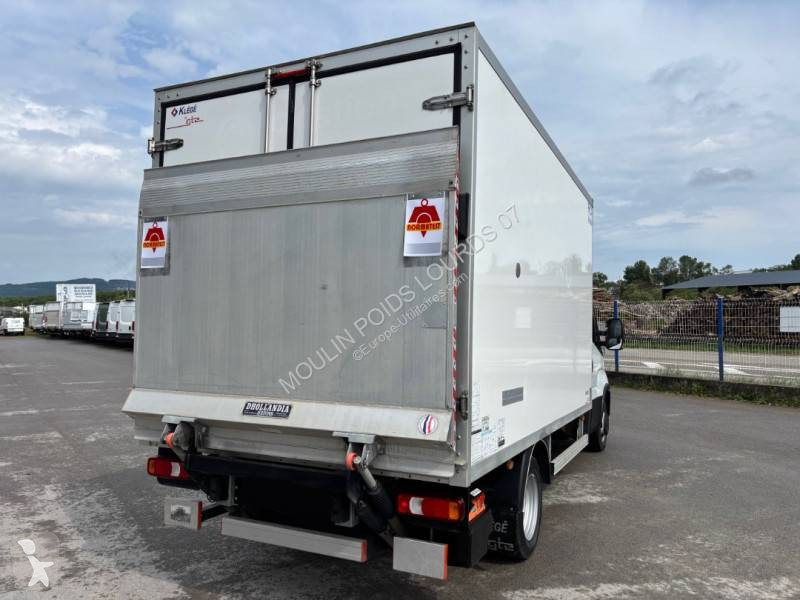 Furgoneta Iveco