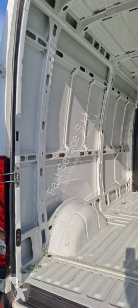 Furgoneta Iveco
