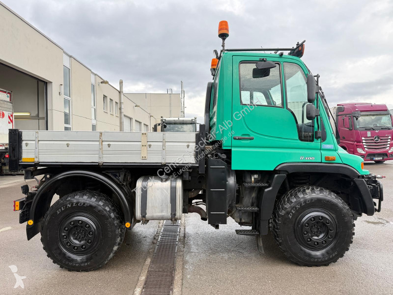 عربة نفعية Unimog   U400...