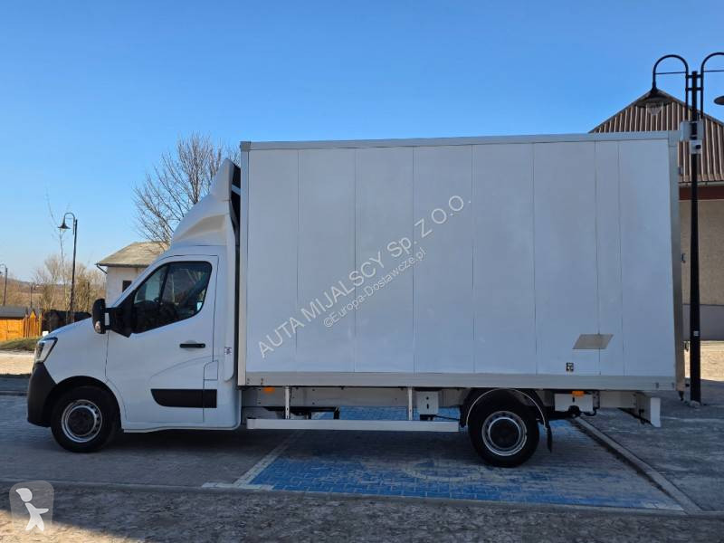 Samochód dostawczy Renault