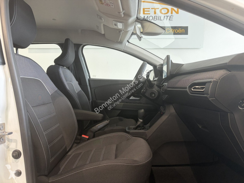 Samochód dostawczy Dacia (3) Expression TCe 90 CVT