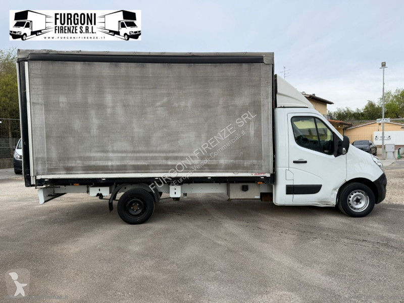 عربة نفعية Renault T35 2.3 dCi/130 TP...