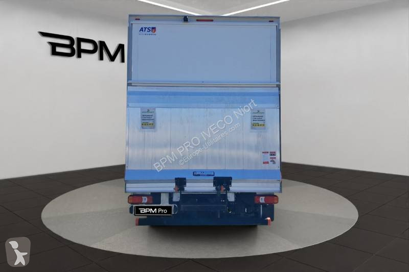عربة نفعية Iveco