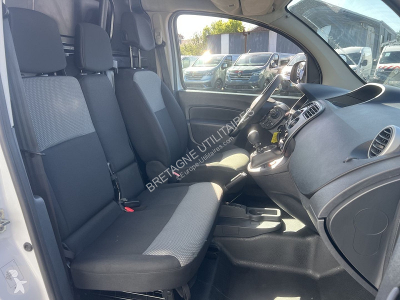 Véhicule utilitaire Renault KANGOO II EXPRESS...