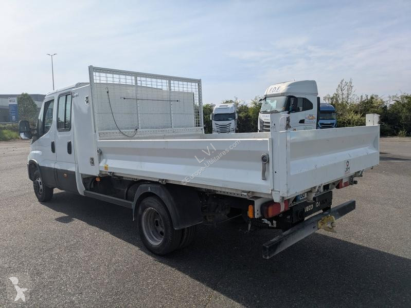 Véhicule utilitaire Iveco CCb 35C16H D...