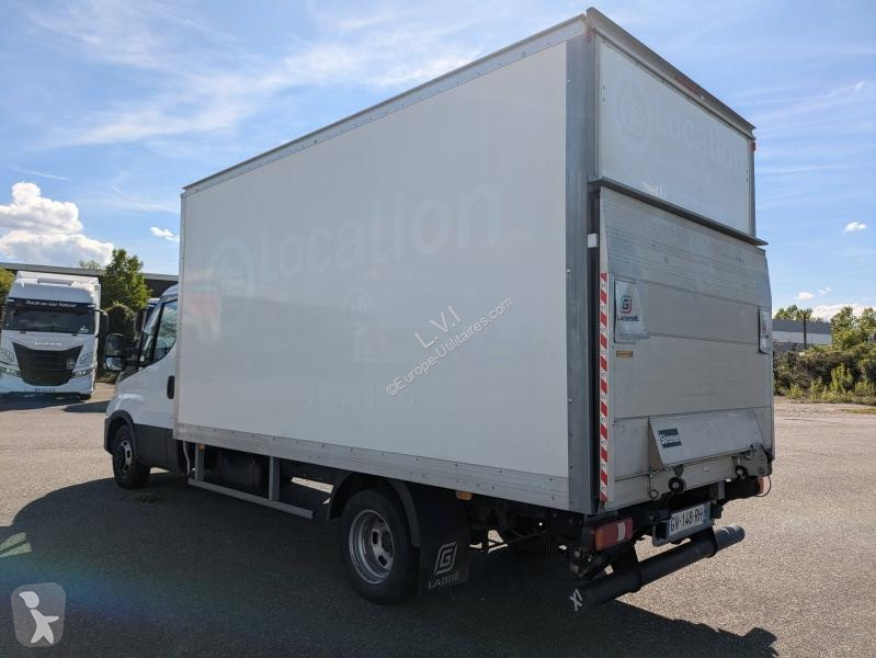 Véhicule utilitaire Iveco CCb 35C16H...