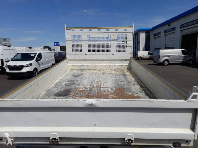 Samochód dostawczy Renault