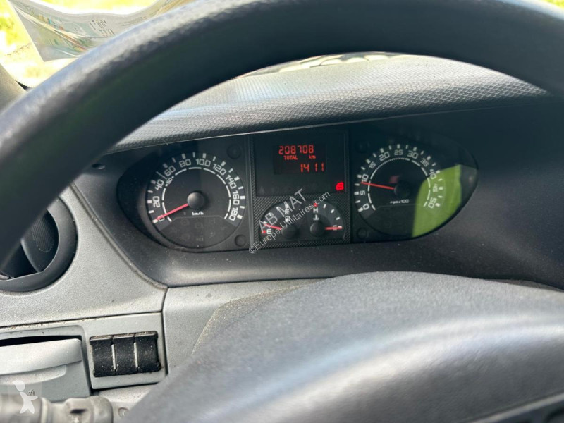 Furgoneta Iveco  35C18