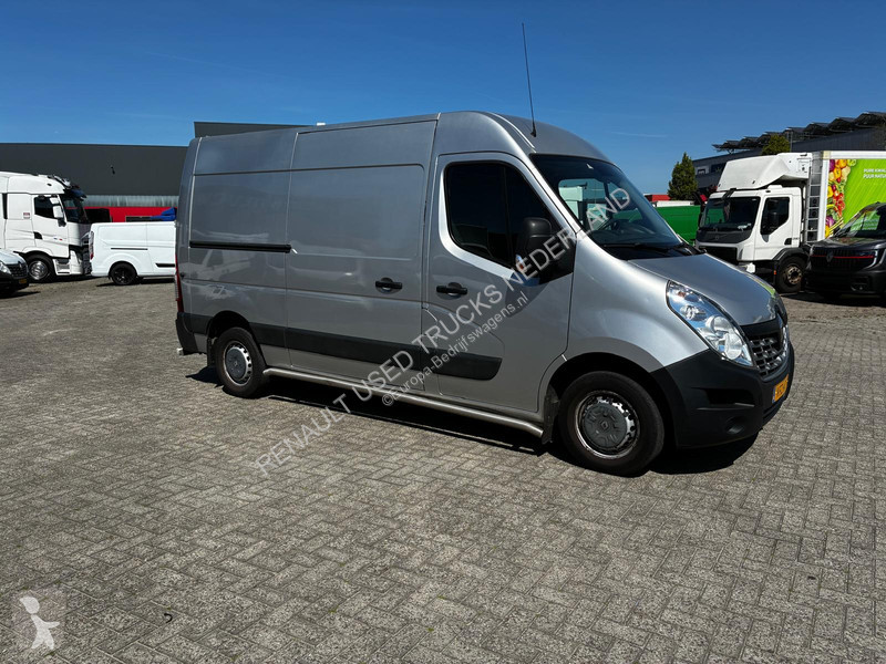 Furgoneta Renault 150.35 L2 H2 2.3 Dci, Airco,...
