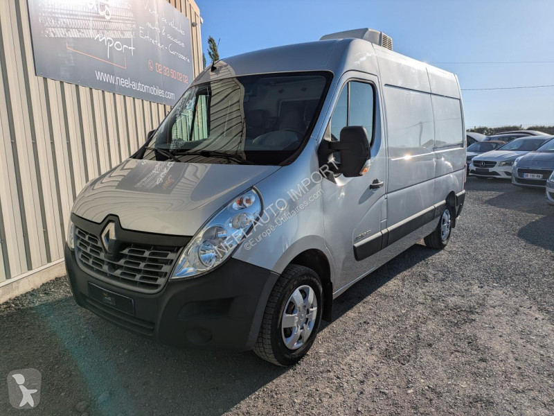 Véhicule utilitaire Renault MASTER III L2H2 2.3...